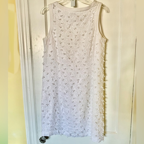 Linen Vineyard Vines Mini.Dress White Scallop Embroidered Shift Nautical in Sz 8 - Picture 9 of 16